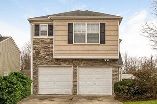 112 Nacoochee Way in Canton, GA - Building Photo