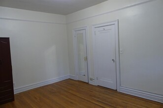 63 Sherman Pl in Jersey City, NJ - Building Photo - Building Photo