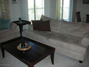 6360 Aragon Way in Ft. Myers, FL - Building Photo - Building Photo