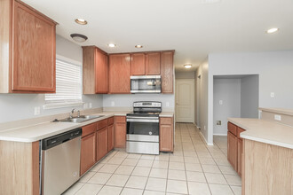 1325 Forest Creek in Desoto, TX - Building Photo - Building Photo