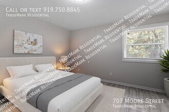 707 S Moore St in Clayton, NC - Building Photo - Building Photo