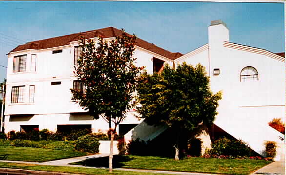 1188 N West St in Anaheim, CA - Foto de edificio - Building Photo