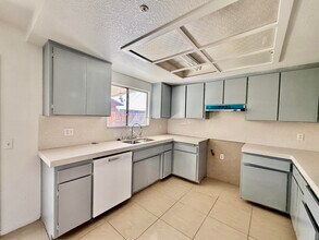 13860 Luis Dr in Desert Hot Springs, CA - Building Photo - Building Photo