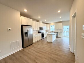 1289 Fillmore St in Phoenixville, PA - Foto de edificio - Building Photo