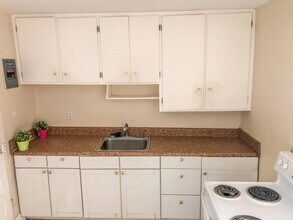 212 E Drury Ave in Kissimmee, FL - Building Photo - Building Photo