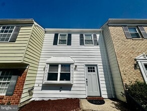 6434 Lincoln Ct, Unit 19 in Glen Burnie, MD - Building Photo - Building Photo