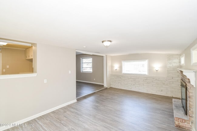 6238 Green Pine Ln in Jacksonville, FL - Building Photo - Building Photo