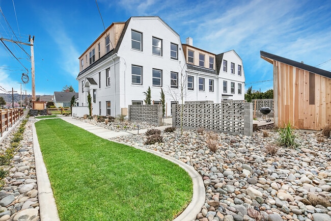 Maple Apartments: Newly Renovated