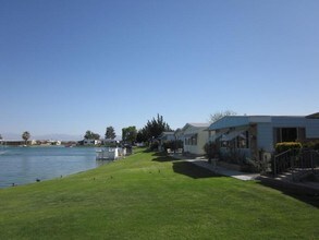 Leisure Lake Estate in Lancaster, CA - Building Photo - Building Photo