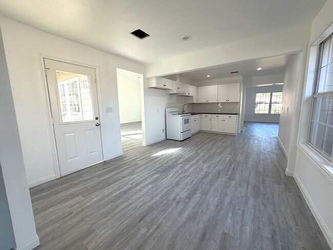 7430 Claiborne St in Houston, TX - Building Photo - Building Photo