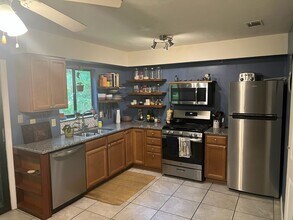 3402 NW 2nd St in Gainesville, FL - Building Photo - Building Photo