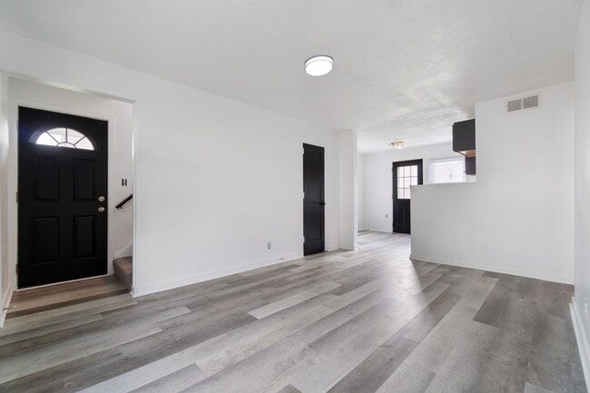 property at 30 Midland Heights Cir