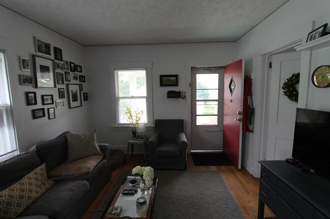 2108 S 58th St in Omaha, NE - Building Photo - Building Photo