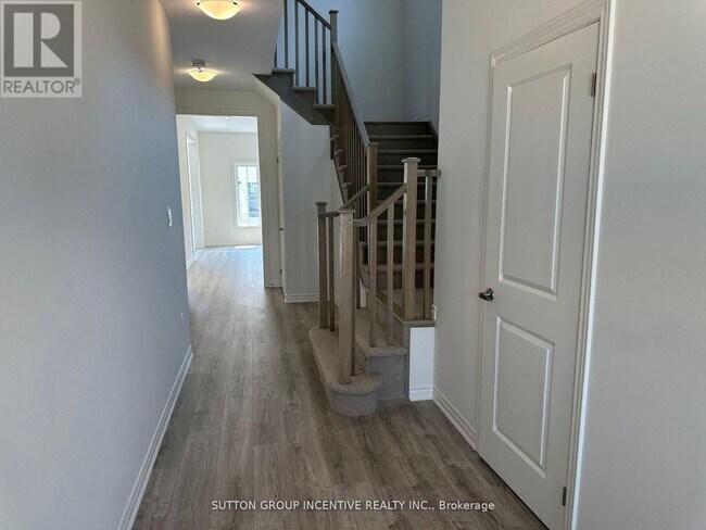 231 Prescott Dr in Clearview, ON - Building Photo - Building Photo