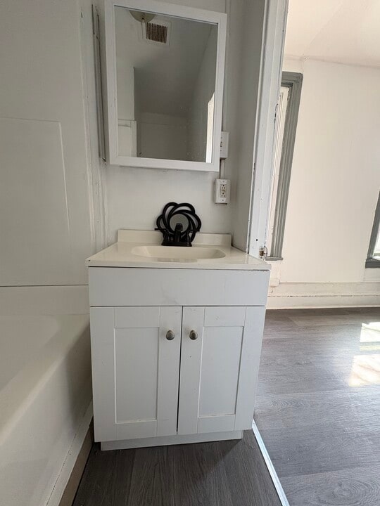 942 Franklin St, Unit 2 in Reading, PA - Building Photo