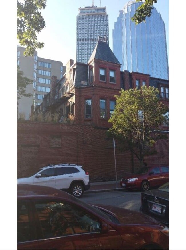 93 St Botolph St in Boston, MA - Building Photo - Building Photo
