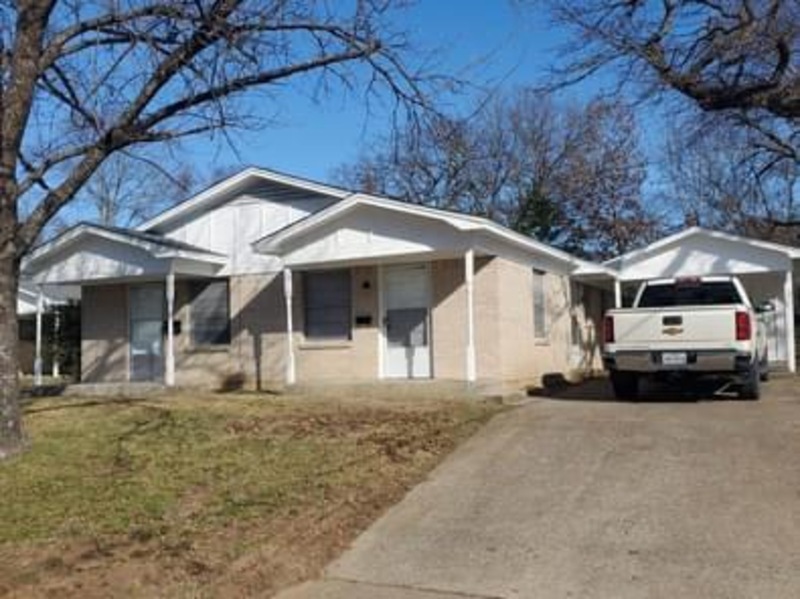 1433 S Rusk St in Sherman, TX - Building Photo