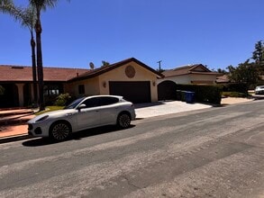 22376 Algunas Rd in Woodland Hills, CA - Building Photo - Building Photo