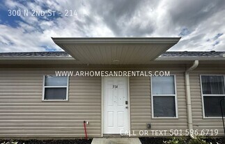 300 N 2nd St in Austin, AR - Building Photo