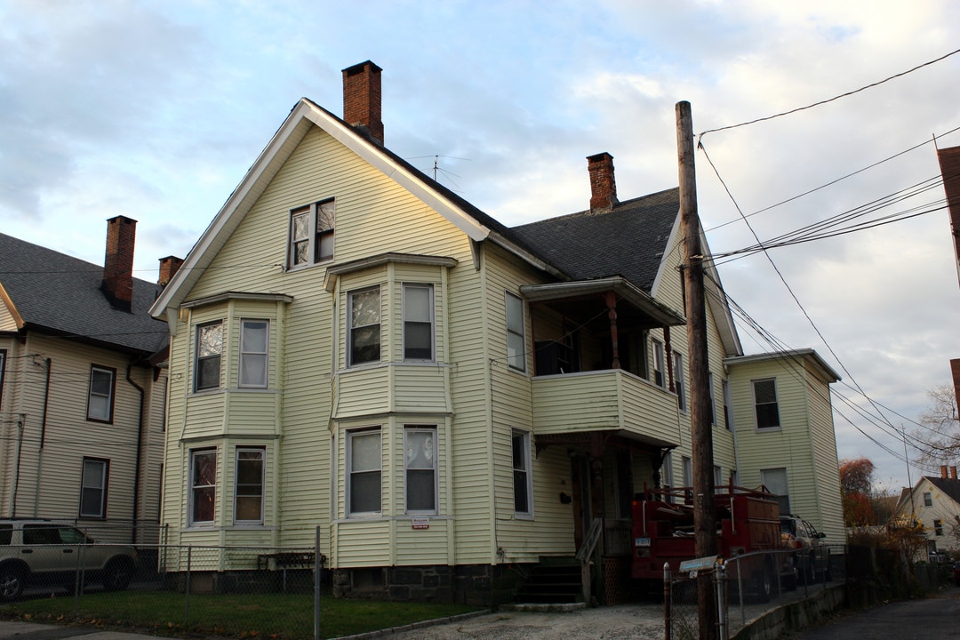 219 Coleman St in Bridgeport, CT - Building Photo