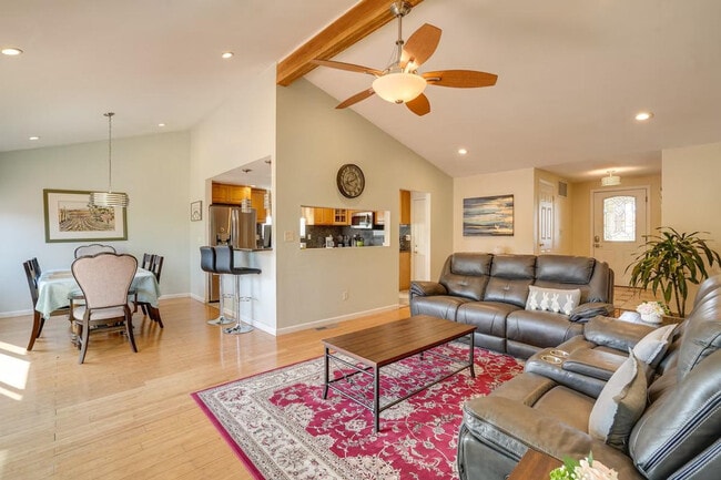 420 Phoenix Cir in Vallejo, CA - Building Photo - Building Photo