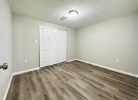 14995 E Columbia Dr photo'