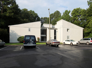 Woodridge Apartments in Garner, NC - Building Photo - Building Photo