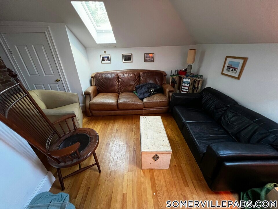 103 Summer St in Somerville, MA - Building Photo