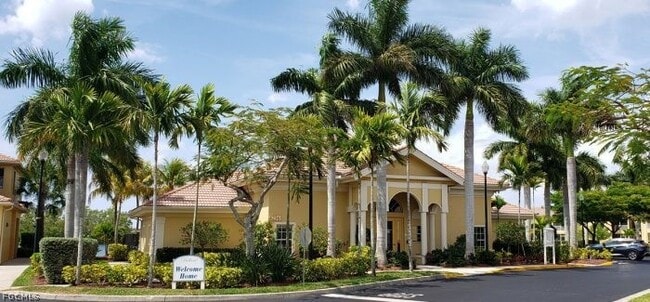 4259 Bellasol Cir in Ft. Myers, FL - Building Photo - Building Photo