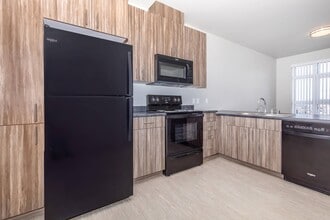 Thai Binh Apartments in Seattle, WA - Foto de edificio - Building Photo