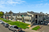 Lincoln Village Park Apartments in Stockton, CA - Building Photo - Primary Photo