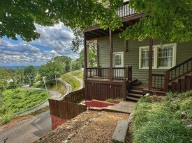 20 S Crest Rd, Unit 20.5 in Chattanooga, TN - Building Photo