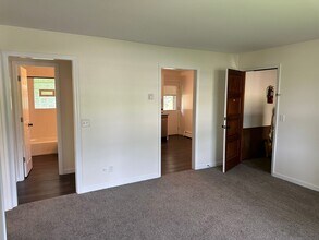 670 4th St in Newport, MN - Building Photo - Building Photo