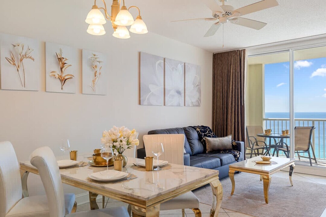 10811 Front Beach Rd in Panama City Beach, FL - Building Photo