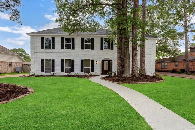 property at 7707 12 Fairway Ln
