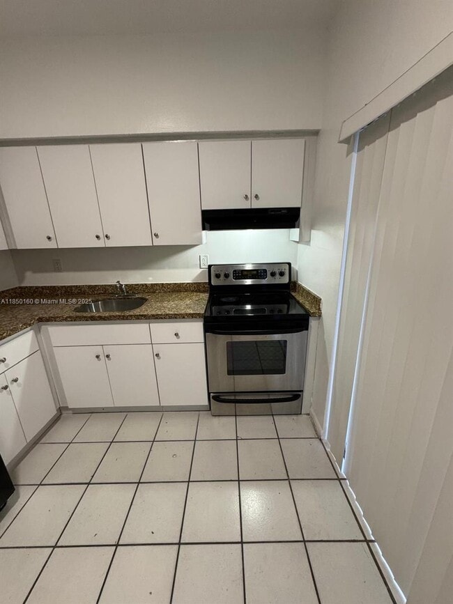 1244 SW 5th St in Miami, FL - Building Photo - Building Photo