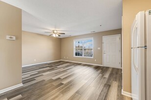 Creekside at Weaverville in Weaverville, NC - Building Photo