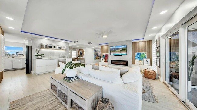 2871 N Ocean Blvd, Unit D502 in Boca Raton, FL - Building Photo - Building Photo