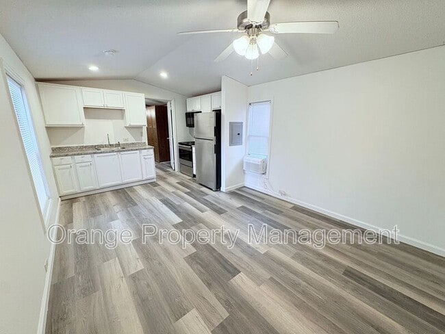 930 Cedar Village Ln in Seneca, SC - Building Photo - Building Photo