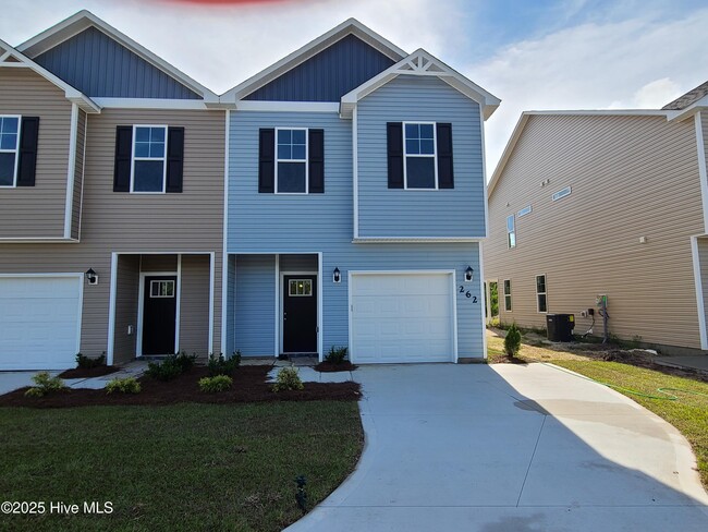 property at 262 Currituck Dr