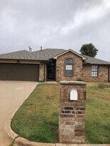 5225 SE 82nd St in Oklahoma City, OK - Building Photo