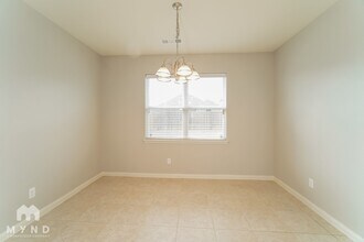 13624 Founders Ln in Crowley, TX - Foto de edificio - Building Photo