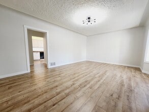 12925-12117 117 St NW in Edmonton, AB - Building Photo - Building Photo