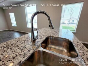 5801 Swallow Ave in McAllen, TX - Building Photo - Building Photo