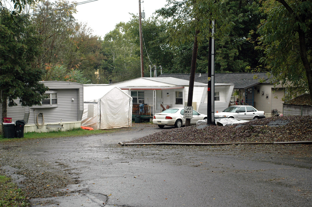 28 Perry Ave in Bloomsburg, PA - Building Photo