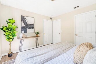 816 Grove Ave in Holly Hill, FL - Building Photo - Building Photo