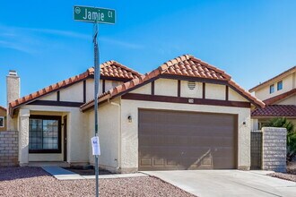 328 Jamie Ct in Henderson, NV - Building Photo - Building Photo