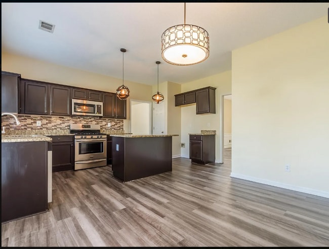 4085 Ancroft Cir in Norcross, GA - Building Photo - Building Photo