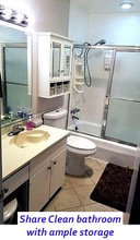 10400 Hammerly Blvd in Houston, TX - Building Photo - Building Photo