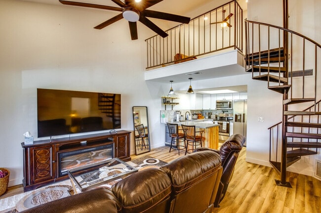 1351 N Pleasant Dr, Unit ID1386157P in Chandler, AZ - Foto de edificio - Building Photo